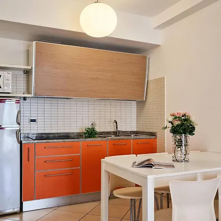 Apartamento Spacious Flat With A Bright Terrace