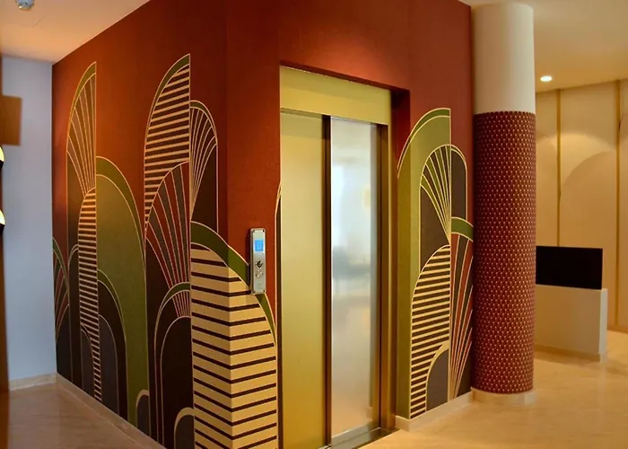 Lägenhet Spacious Flat With A Bright Terrace