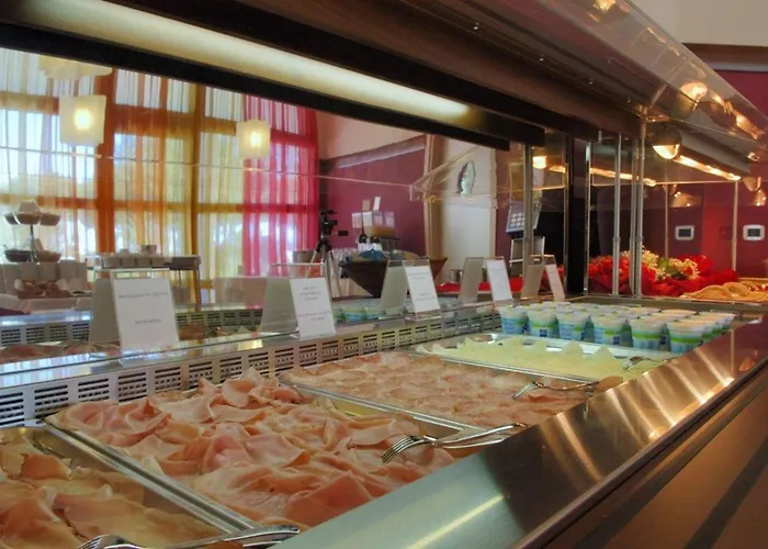 Lejlighed Spacious Flat With A Bright Terrace *